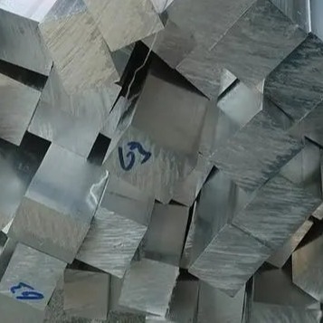 নাম